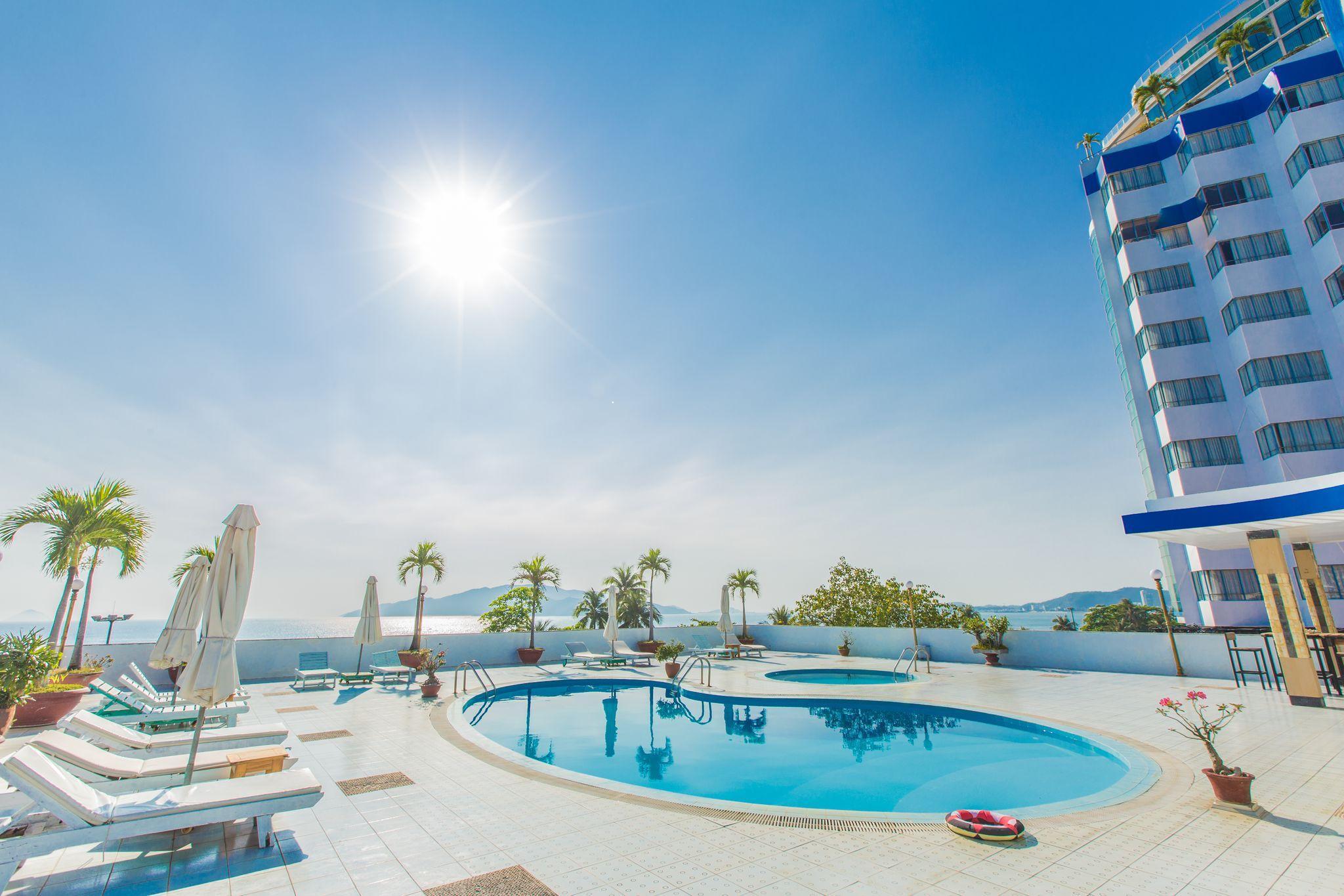Yasaka Saigon Nha Trang Hotel & Spa Kültér fotó