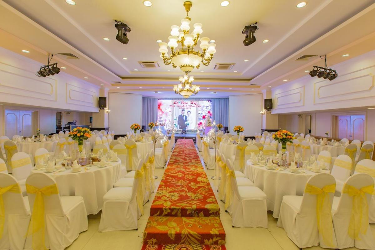 Yasaka Saigon Nha Trang Hotel & Spa Kültér fotó
