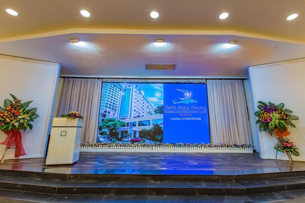 Yasaka Saigon Nha Trang Hotel & Spa Kültér fotó